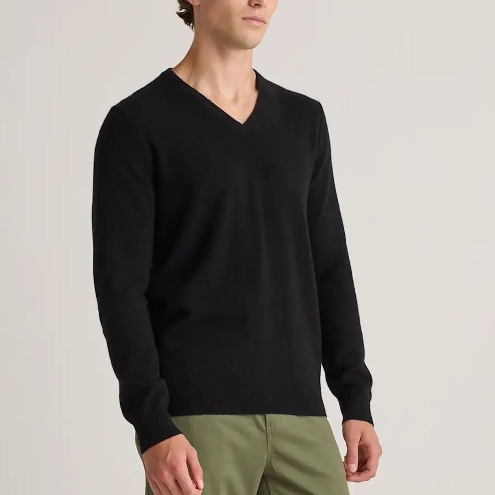 QI MONGOLIAN CASHMERE VNECK MENS SWEATER